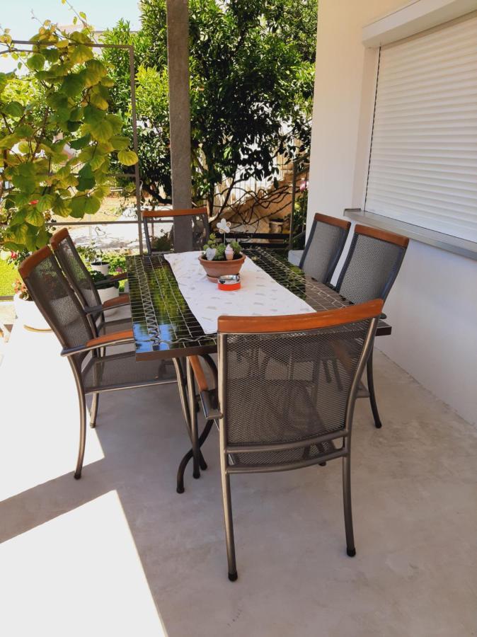 Apartment Luna Trogir Bagian luar foto