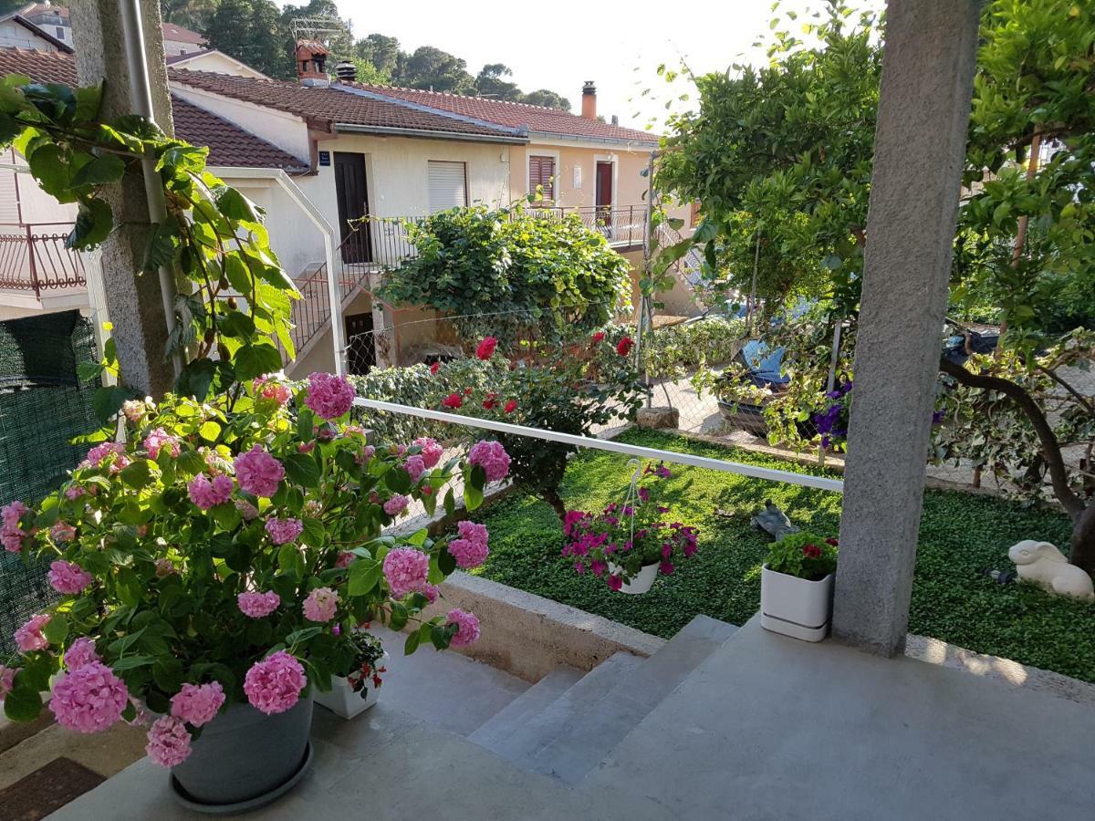 Apartment Luna Trogir Bagian luar foto